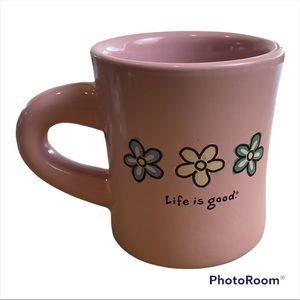 Life is Good 10 fl oz Mug.
